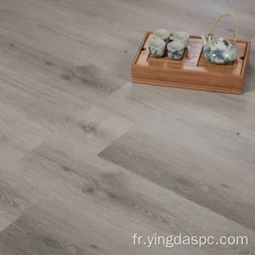 Plancher en vinyle étanche avec une couleur gris clair dégradé